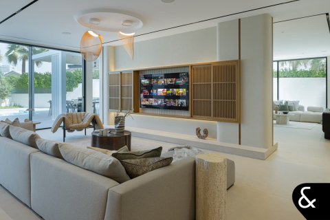 Villa à Jumeirah Golf Estates, Dubai, 7 chambres, 1034 m², № 75990 - photo 3