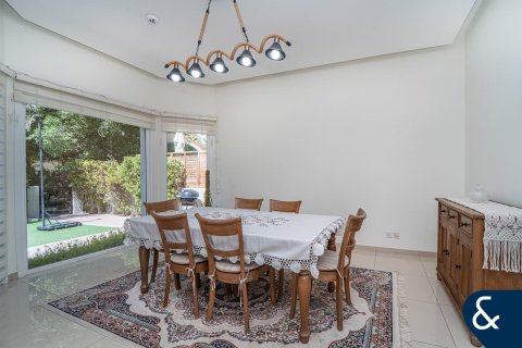 Villa in Green Community Motor City, Motor City, Dubai 4 bedrooms, 454 sq.m. № 75987 - photo 4