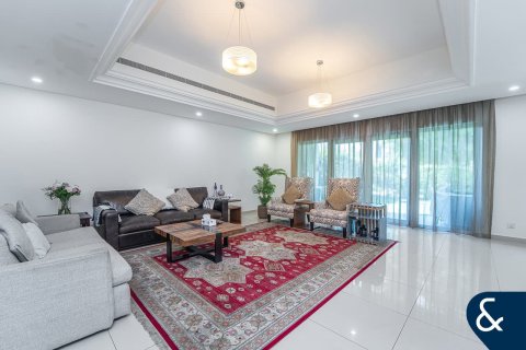 Villa in Green Community Motor City, Motor City, Dubai 4 bedrooms, 454 sq.m. № 75987 - photo 3
