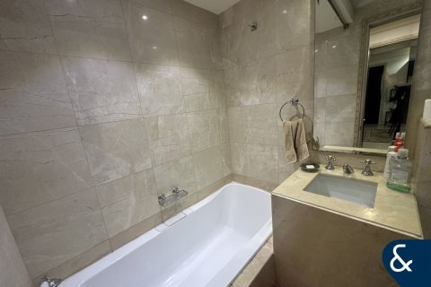 Купить пентхаус в Old Town, Дубай: 2 спальни, 196м², № 75986 - фото 10