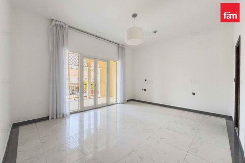 Купить виллу в Дубае: 5 спален, 606.2м², № 90401 - фото 14