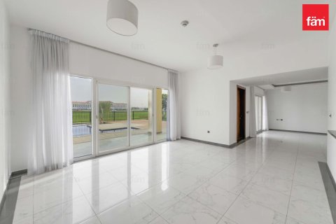 Купить виллу в Дубае: 5 спален, 606.2м², № 90401 - фото 15