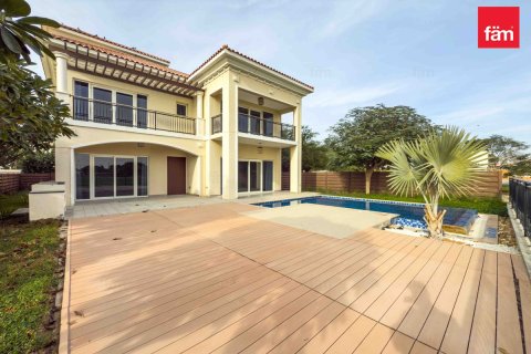 Купить виллу в Дубае: 5 спален, 606.2м², № 90401 - фото 7