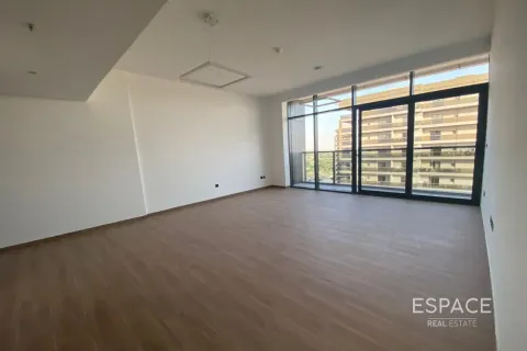 Apartment in Dubai Sports City, Dubai 2 bedrooms, 112 sq.m. № 71050 - photo 4