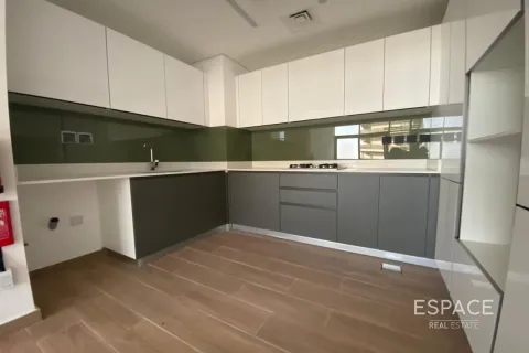 Apartment in Dubai Sports City, Dubai 2 bedrooms, 112 sq.m. № 71050 - photo 7