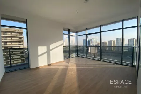 Apartment in Dubai Sports City, Dubai 2 bedrooms, 112 sq.m. № 71050 - photo 1