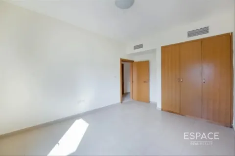 Adosado en Al Furjan, Dubai, 3 dormitorios, 262 m², № 71048 - foto 5