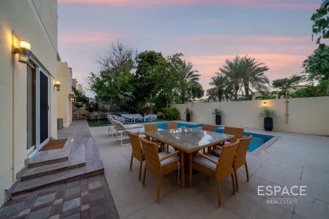 Villa à Meadows, Dubai, 4 chambres, 387 m², № 71039 - photo 16