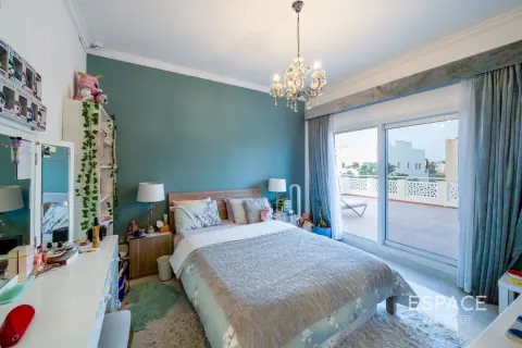 Villa à Meadows, Dubai, 4 chambres, 387 m², № 71039 - photo 10