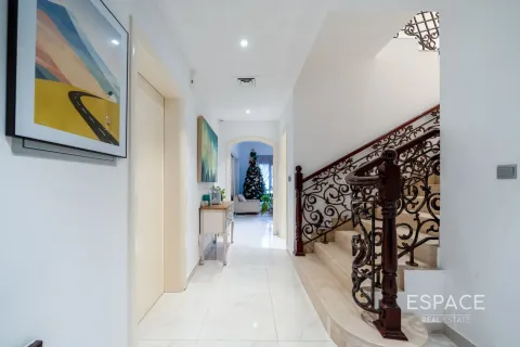 Villa à Meadows, Dubai, 4 chambres, 387 m², № 71039 - photo 8