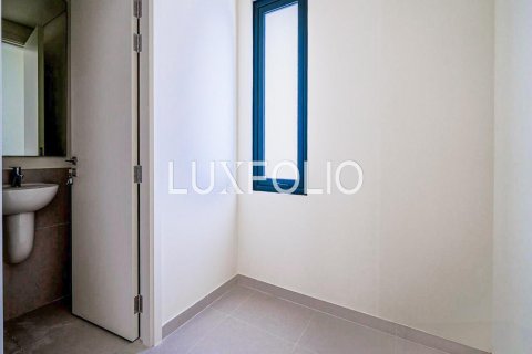 Villa in EMAAR South, Dubai South (Dubai World Central), Dubai 4 bedrooms, 210 sq.m. № 46317 - photo 12