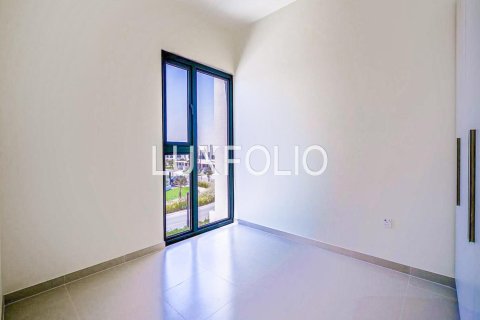 Villa in EMAAR South, Dubai South (Dubai World Central), Dubai 4 bedrooms, 210 sq.m. № 46317 - photo 13