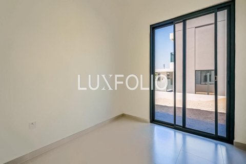 Villa in EMAAR South, Dubai South (Dubai World Central), Dubai 4 bedrooms, 210 sq.m. № 46317 - photo 24