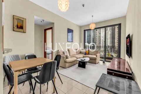 Apartamento en Standpoint Towers, Downtown Dubai (Downtown Burj Dubai), Dubai, 1 dormitorio, 77 m², № 46314 - foto 1