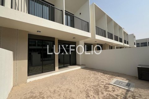 Townhouse in Town Square, Dubai 3 bedrooms, 189 sq.m. № 46328 - photo 1