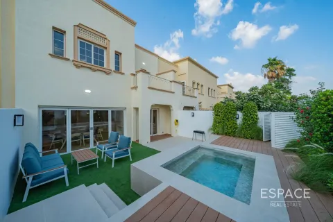 Villa en The Springs, Dubai, 3 dormitorios, 228 m², № 71171 - foto 1