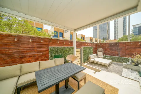 Купить таунхаус в Джумейра Вилладж Серкл, Дубай: 4 спальни, 189м², № 71172 - фото 17