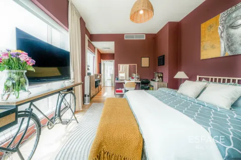 Купить таунхаус в Джумейра Вилладж Серкл, Дубай: 4 спальни, 189м², № 71172 - фото 14