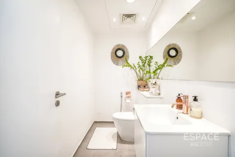 Купить таунхаус в Джумейра Вилладж Серкл, Дубай: 4 спальни, 189м², № 71172 - фото 7