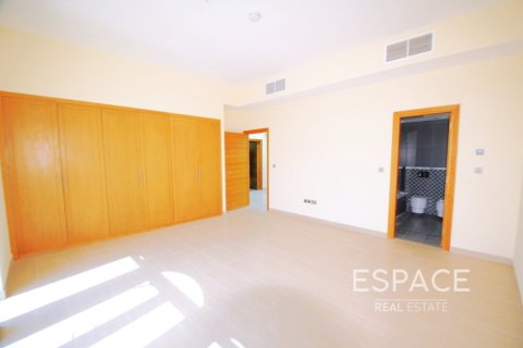فيلا في Legacy Nova Villas, Jumeirah Park, دبي 4 غرف نوم, 455 م² رقم 71180 - صورة 4