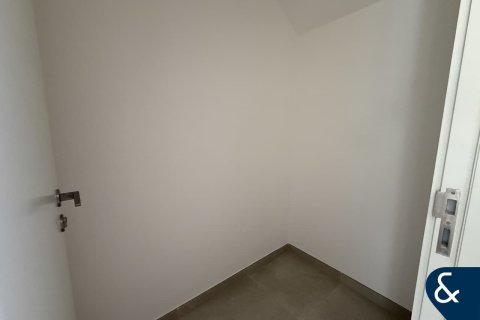 Villa in Mudon, Dubai 3 bedrooms, 251 sq.m. № 79092 - photo 7