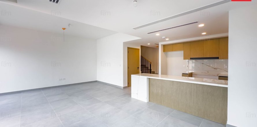 Townhouse in Dubai 4 bedrooms, 253.3 sq.m. № 83443