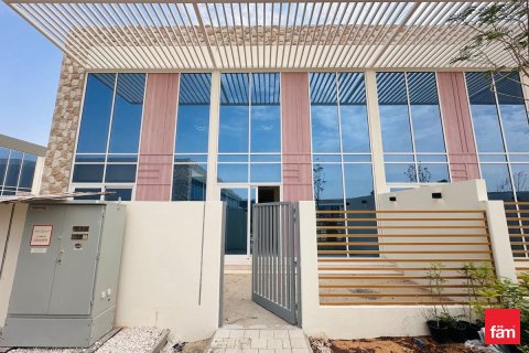 Снять в аренду виллу в Дубае: 4 спальни, 242м², № 69601 - фото 14