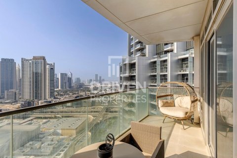Купить квартиру в The Address Residence Fountain Views, Даунтаун Дубай (Даунтаун Бурдж Дубай), Дубай: 2 спальни, 135м², № 19380 - фото 2