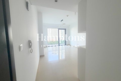 Снять в аренду квартиру в Harbour Views 2, Dubai Creek Harbour (The Lagoons), Дубай: 1 спальня, 69.02692900м², № 111206 - фото 3