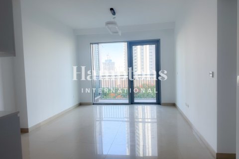 Снять в аренду квартиру в Harbour Views 2, Dubai Creek Harbour (The Lagoons), Дубай: 1 спальня, 69.02692900м², № 111206 - фото 2