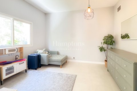 Снять в аренду таунхаус в The Springs, Дубай: 4 спальни, 348.38625000м², № 111205 - фото 7