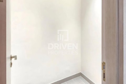 Apartment in Jumeirah Village Circle, Dubai 1 bedroom, 74.88 sq.m. № 127602 - photo 12