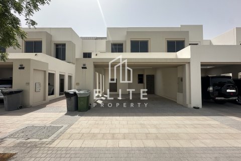 Adosado en Zahra Townhouses, Town Square, Dubai, 3 dormitorios, 206 m², № 85447 - foto 2