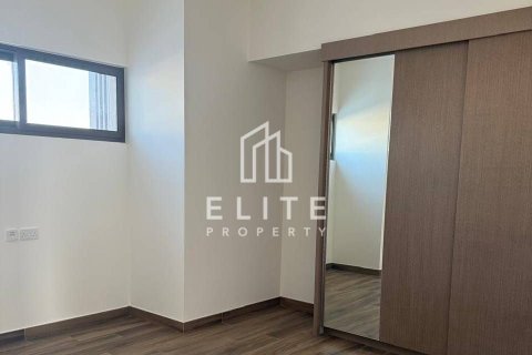 Снять в аренду таунхаус в Дубае: 4 спальни, 359м², № 85449 - фото 3