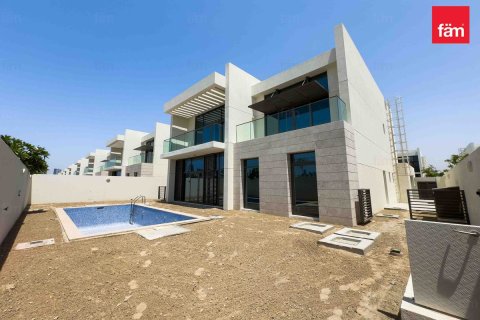 فيلا في دبي 4 غرف نوم, 570 م² رقم 22677 - صورة 1