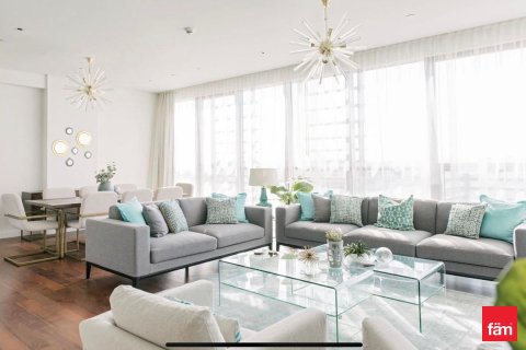 Appartement à Al Wasl, Dubai, 3 chambres, 210 m², № 72169 - photo 1