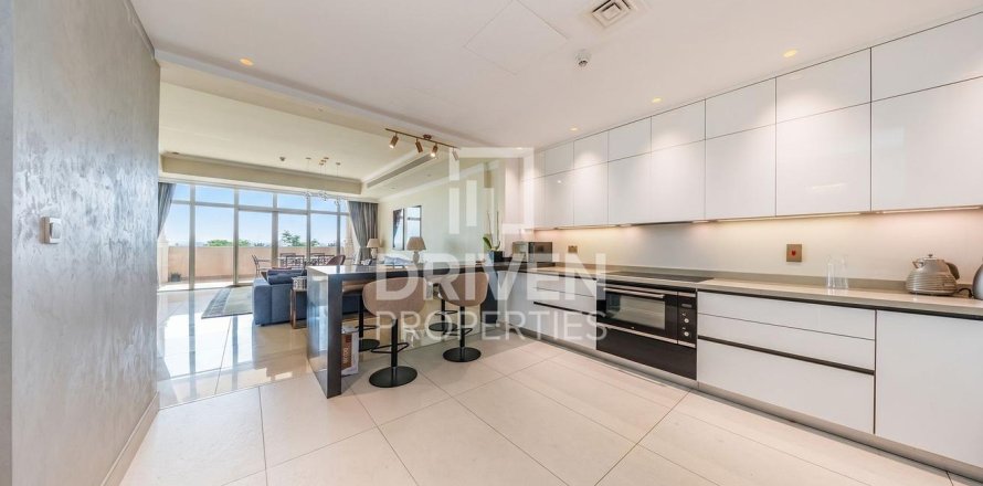 Apartment in The Crescent, Palm Jumeirah, Dubai 3 bedrooms, 238.39 sq.m. № 125137