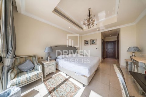 Apartment in The Crescent, Palm Jumeirah, Dubai 3 bedrooms, 238.39 sq.m. № 125137 - photo 8