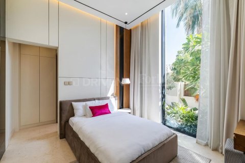 Villa in Jumeirah Park, Dubai 5 bedrooms, 540.79 sq.m. № 125139 - photo 23