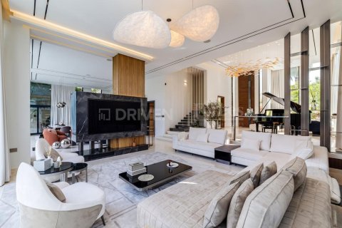 Villa in Jumeirah Park, Dubai 5 bedrooms, 540.79 sq.m. № 125139 - photo 12