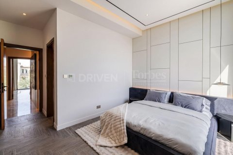 Villa in Jumeirah Park, Dubai 5 bedrooms, 540.79 sq.m. № 125139 - photo 21