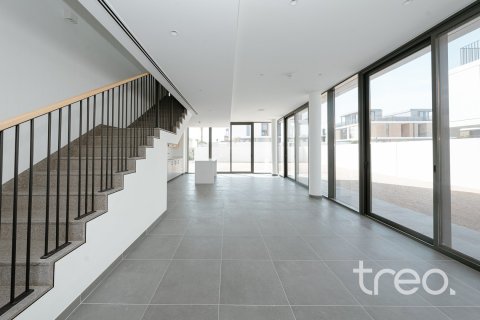 Villa in Arabian Ranches 3, Dubai 5 bedrooms, 317.73 sq.m. № 124700 - photo 5
