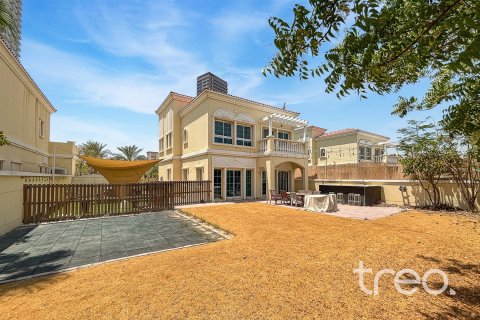 فيلا في Jumeirah Village Triangle, دبي 2 غرف نوم, 250 م² رقم 124705 - صورة 2