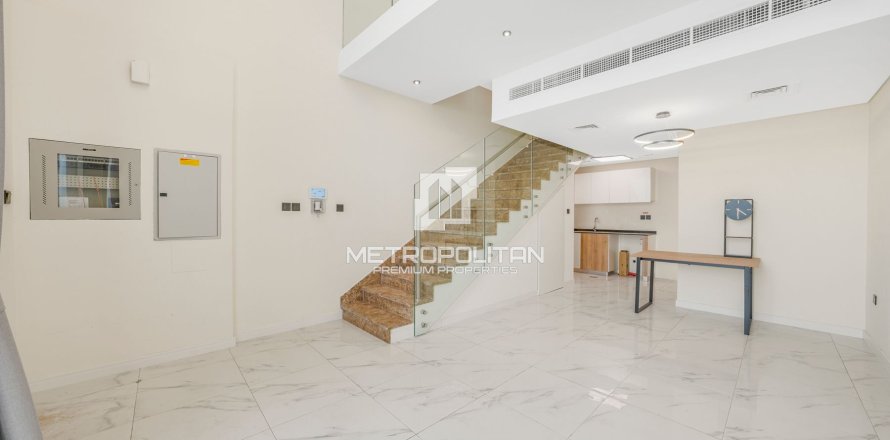 تاون هاوس في Rukan, دبي 1غرف نوم, 65 م² رقم 74039