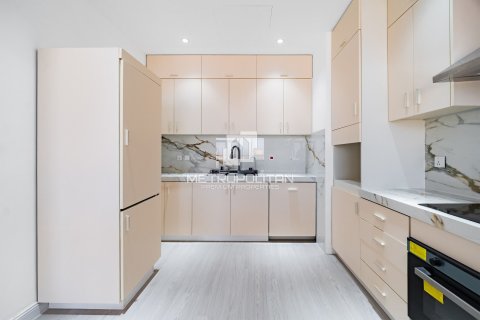 Apartamento en Tiara Residences, Palm Jumeirah, Dubai, 3 dormitorios, 211 m², № 74030 - foto 10