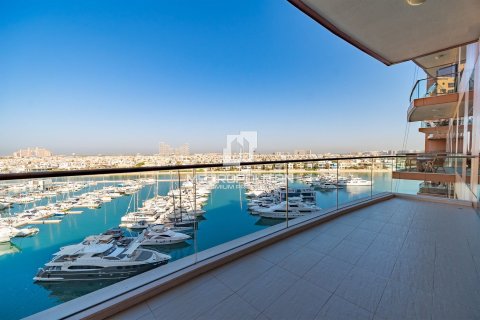 Apartamento en Tiara Residences, Palm Jumeirah, Dubai, 3 dormitorios, 211 m², № 74030 - foto 28