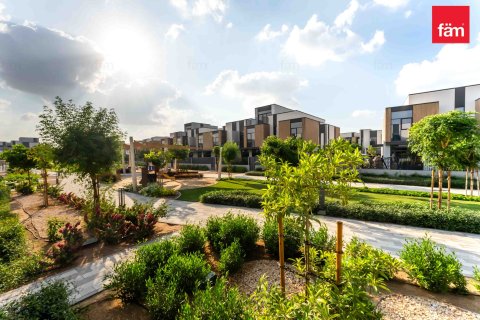 Townhouse in Dubai 3 bedrooms, 168 sq.m. № 67377 - photo 21