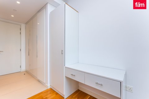 Apartment in Dubai 3 bedrooms, 195.1 sq.m. № 67383 - photo 14