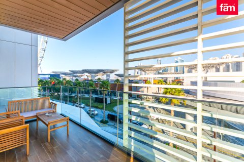 Apartment in Dubai 3 bedrooms, 195.1 sq.m. № 67383 - photo 1