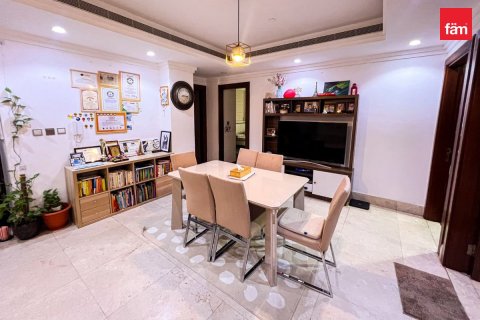 Apartment in Business Bay, Dubai 2 bedrooms, 178.8 sq.m. № 118508 - photo 4